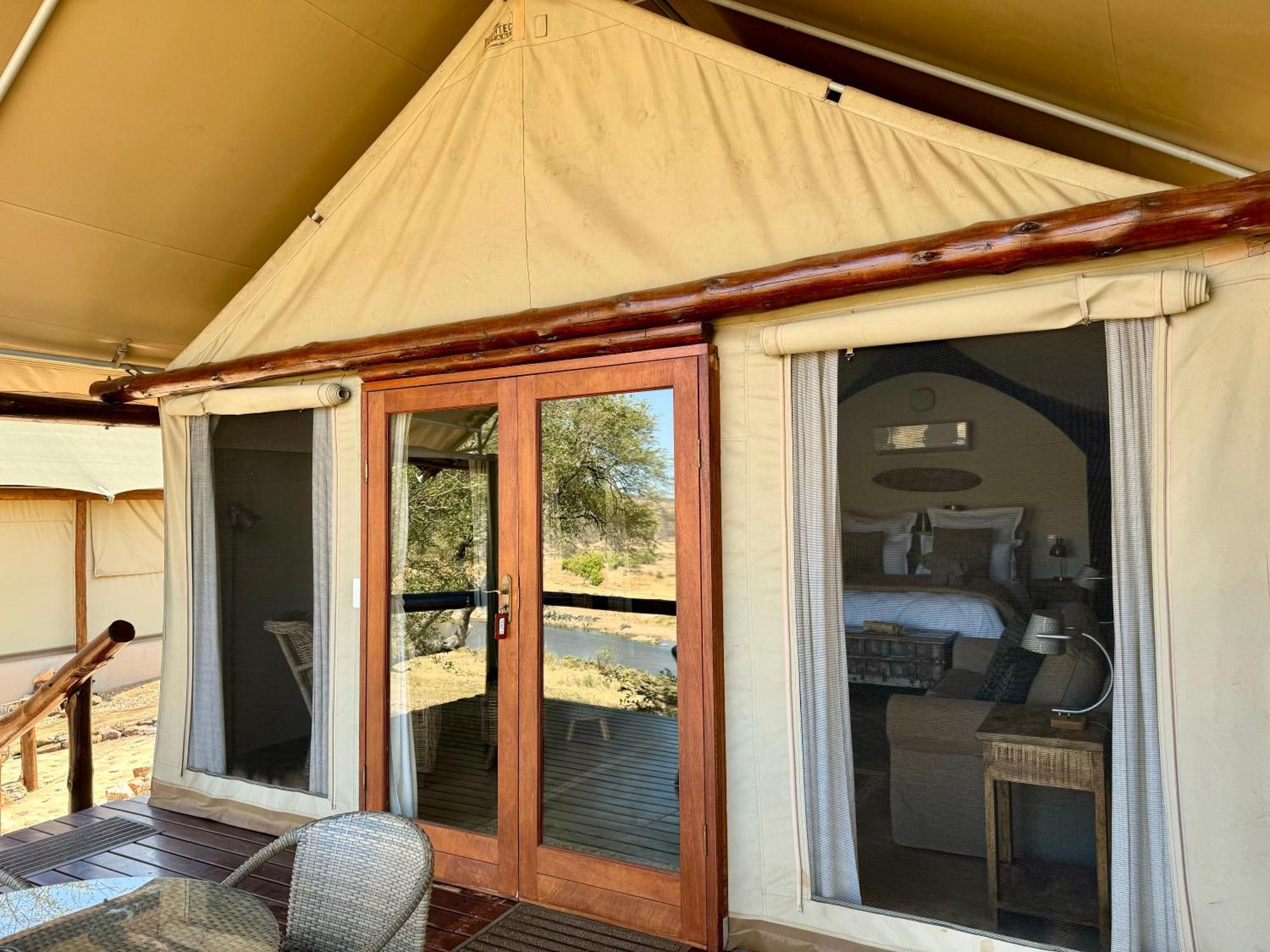 Nyati Safari Lodge Ходспруит Екстериор снимка
