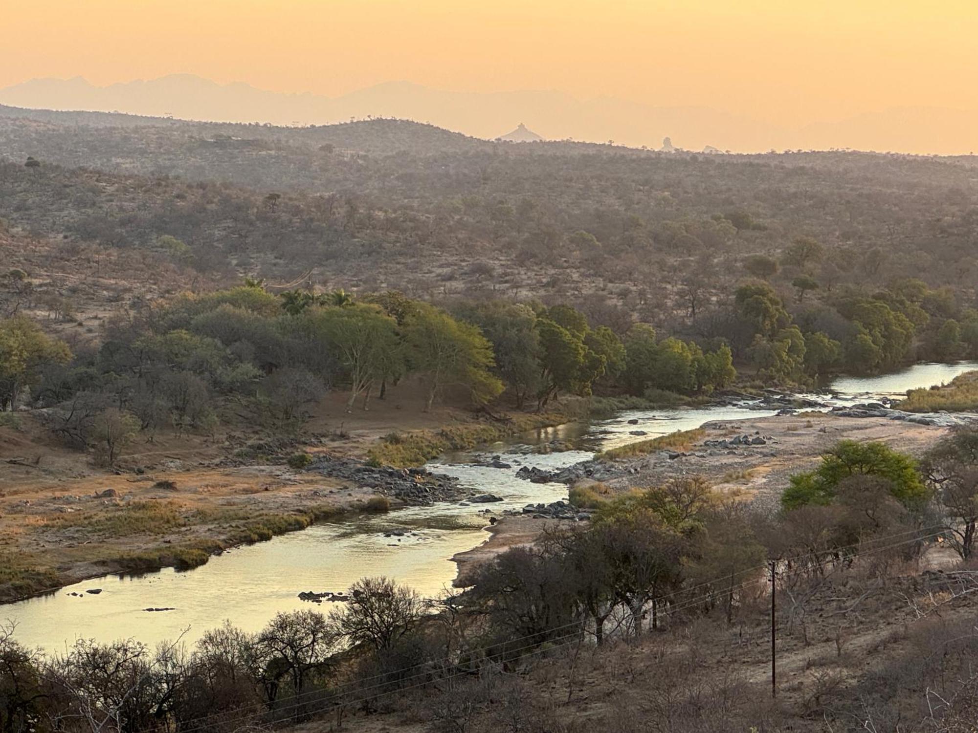 Nyati Safari Lodge Ходспруит Екстериор снимка