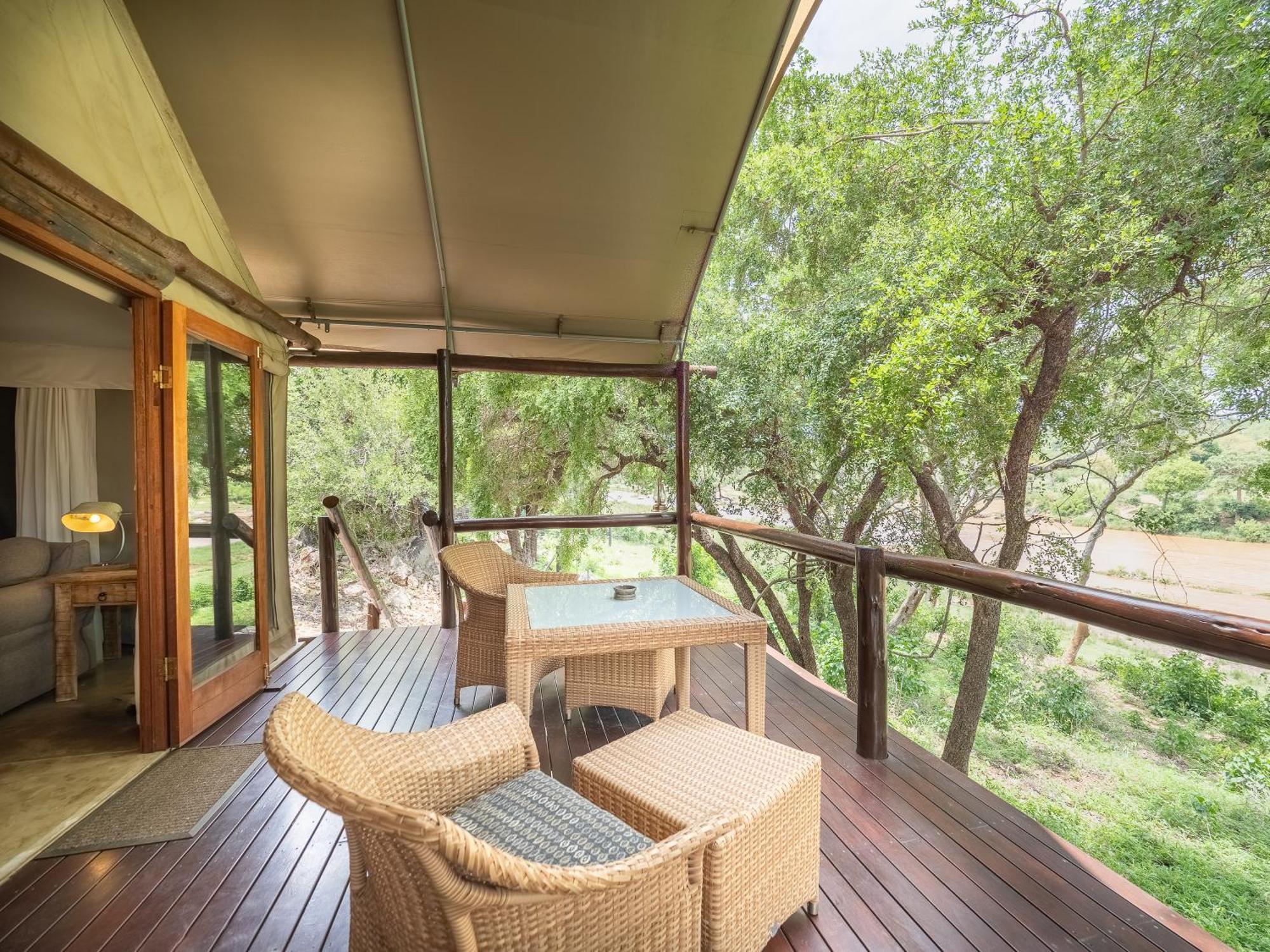 Nyati Safari Lodge Ходспруит Екстериор снимка
